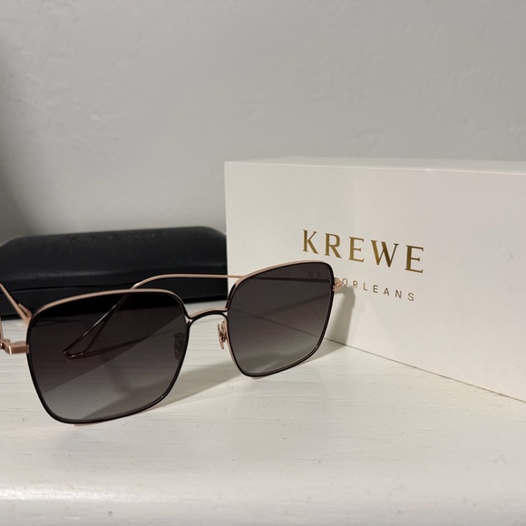 KREWE Eve Sunglasses Rose Gold/Matte Black (disco) - Picture 3 of 6